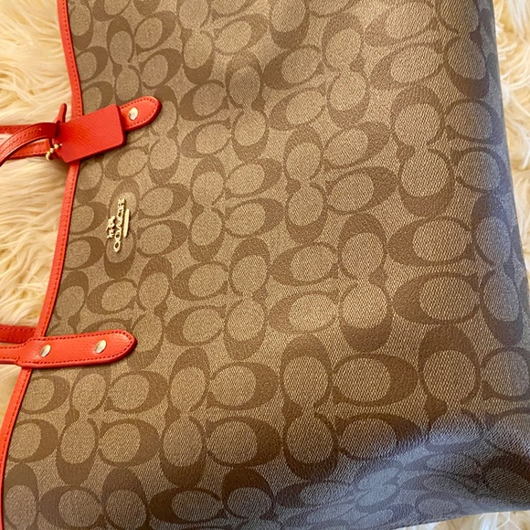 Coach F36658 reversable Tote Bag with Signature / orange Pouch excellent - Picture 7 of 10